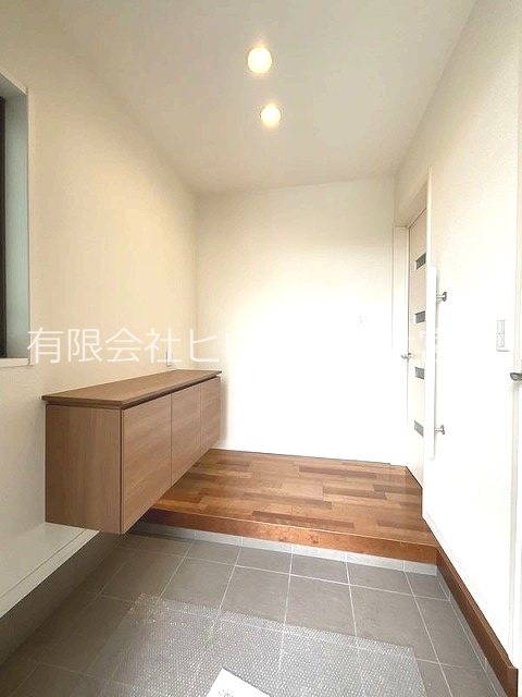 北区吉野町1丁目戸建 玄関