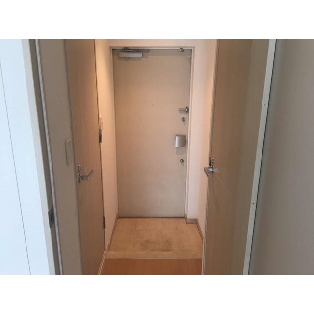 スペッキオ 玄関