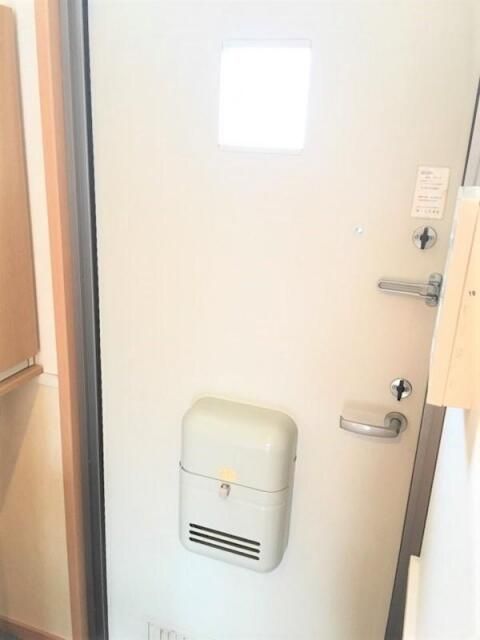 ジュネスアン 玄関