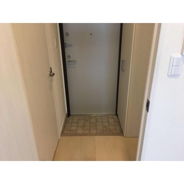 グランドール大宮 玄関