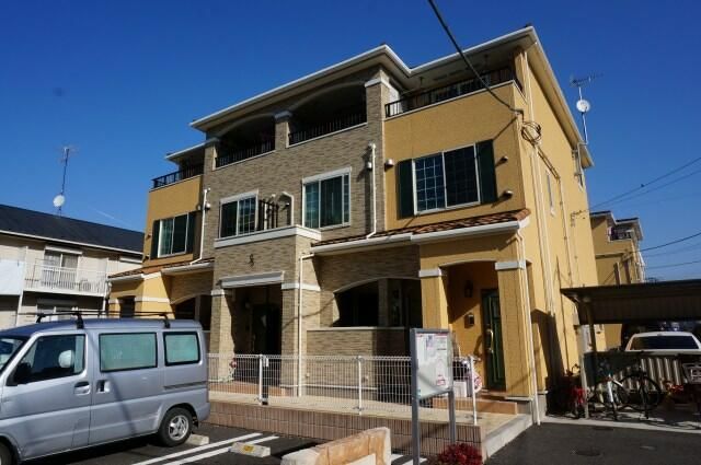 ライカム壱番館 201号室 外観