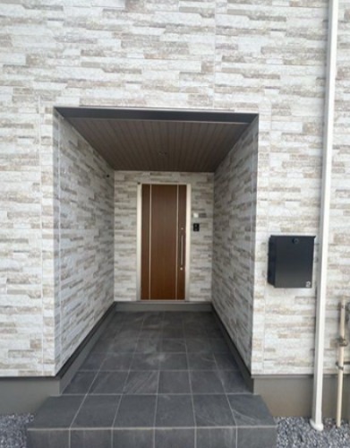 KAMULA 南 玄関