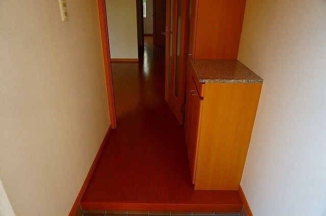 フェアリー　アイリス 玄関
