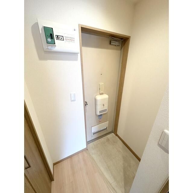 メゾンドコリンヌ 玄関