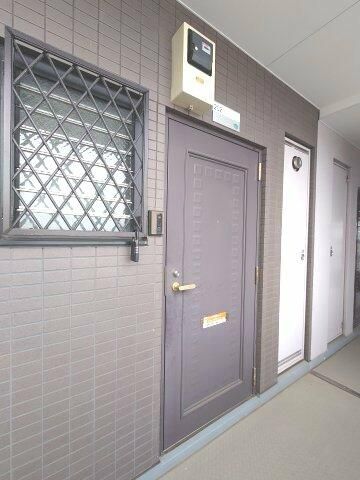 細井第二ビル 玄関