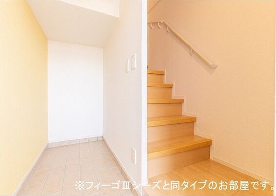 アテ　エリアントス 玄関