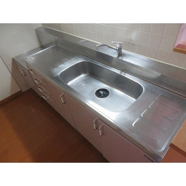 ロイヤルヒルズ浦和 キッチン