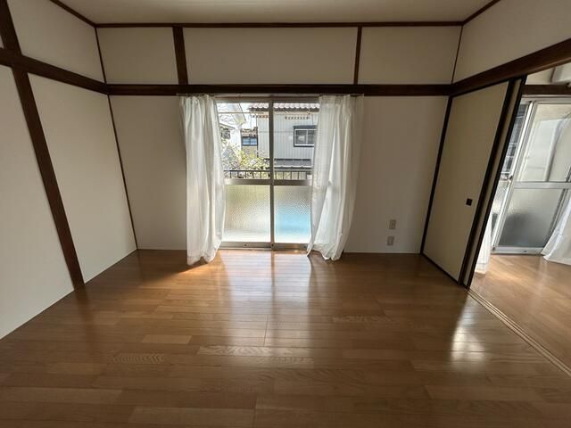 第三静和荘 リビング