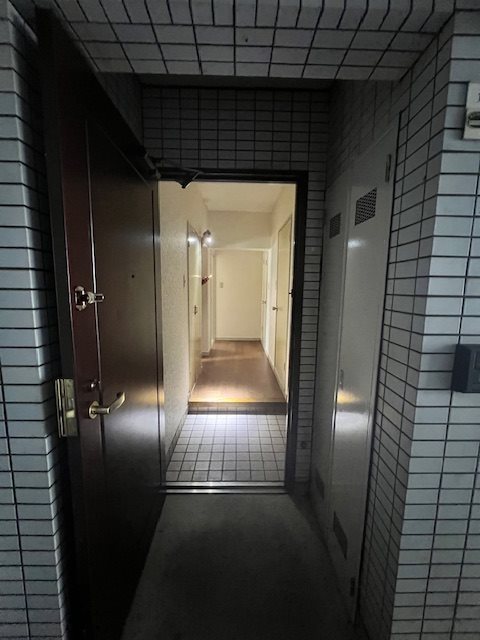 プルミエール・パレ 玄関