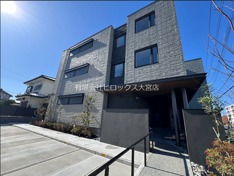 セゾレーナ 201号室 外観