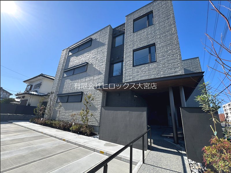 セゾレーナ 203号室 外観