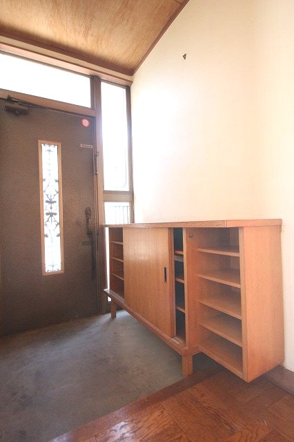 内野本郷ハウス 玄関