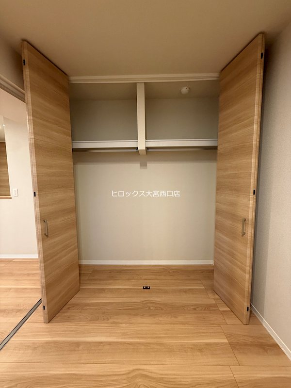 シャトー　ワイエス 収納