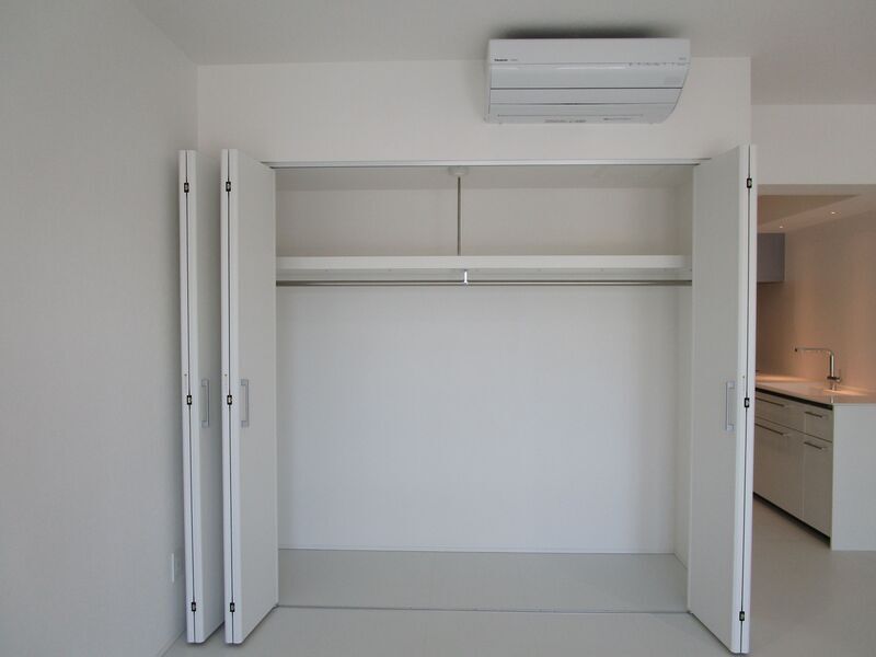 ゼルコヴァ その他3