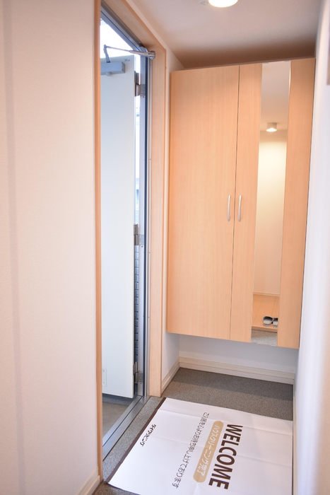 メゾンアルファ　XI 玄関