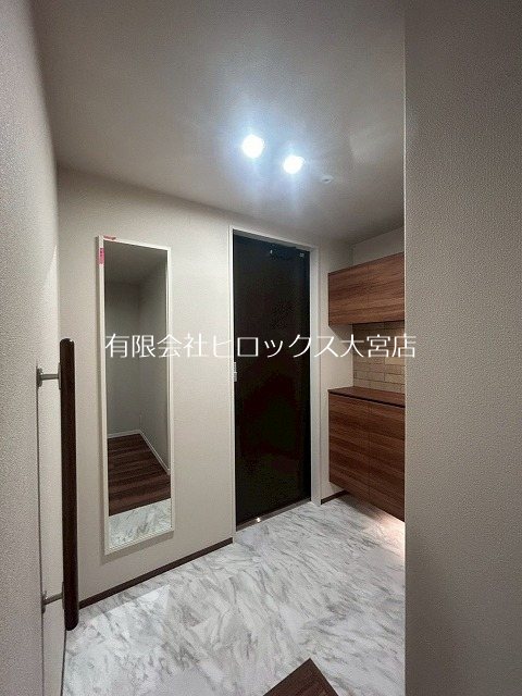 ブランバーチ　ネスト 玄関