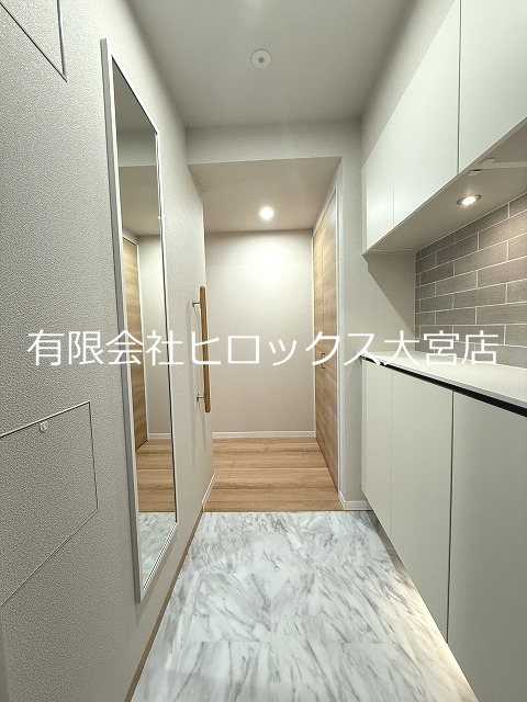 ブランバーチ　ネスト 玄関