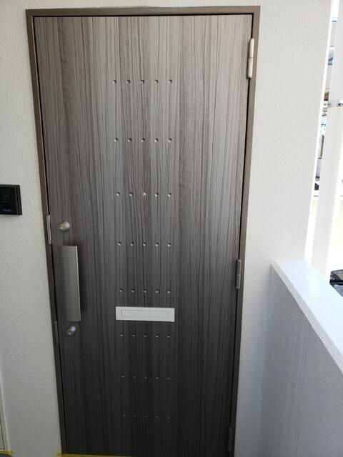 ブランボア 玄関