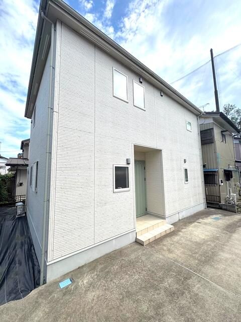 上尾市泉台２丁目　貸戸建て 外観