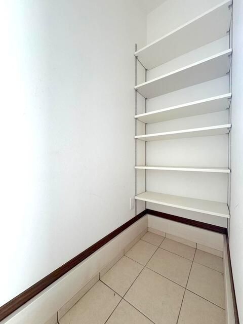 上尾市泉台２丁目　貸戸建て 玄関