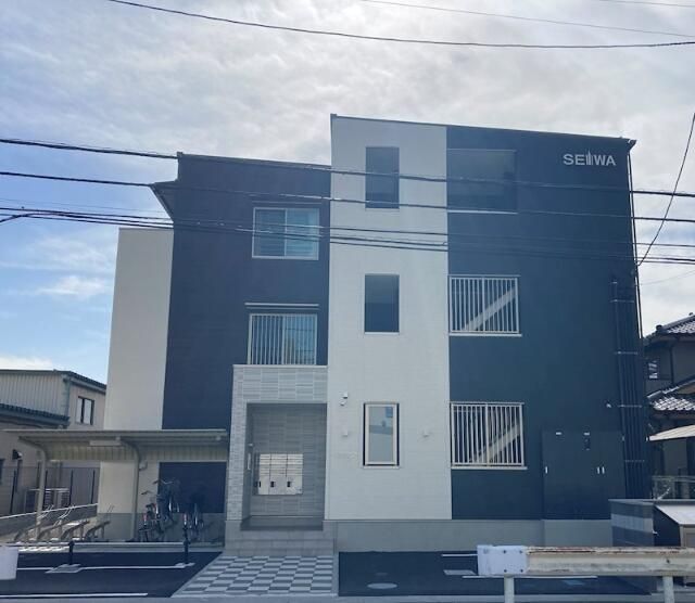 キャトルセゾン宮原 301号室 外観