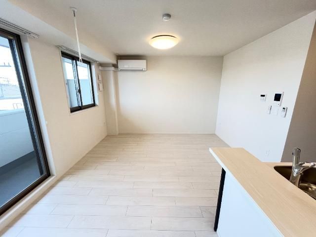 Luminous coat リビング