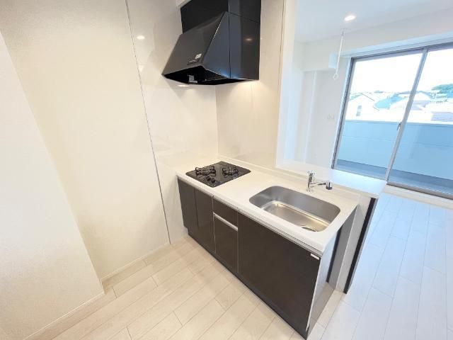 Luminous coat キッチン