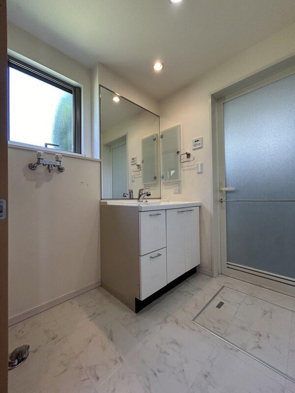 さいたま市大宮区土手町一丁目戸建 リビング