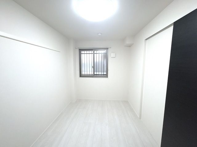 Luminous coat ベッドルーム