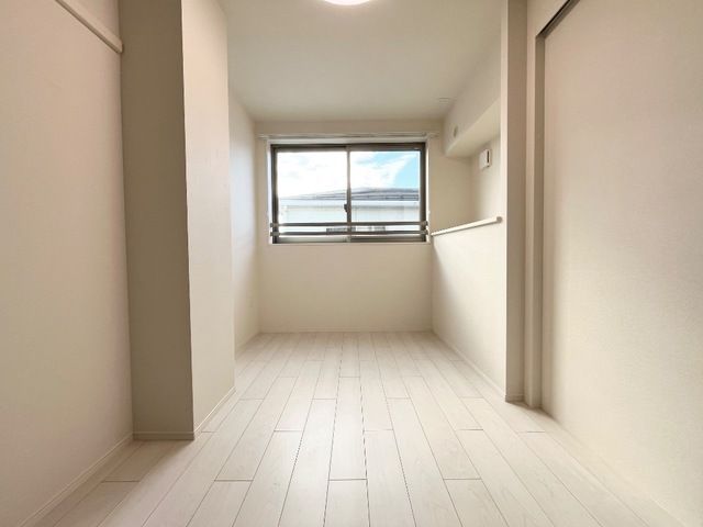 Luminous coat ベッドルーム