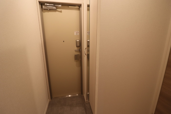 インペリアルヒルズ 玄関