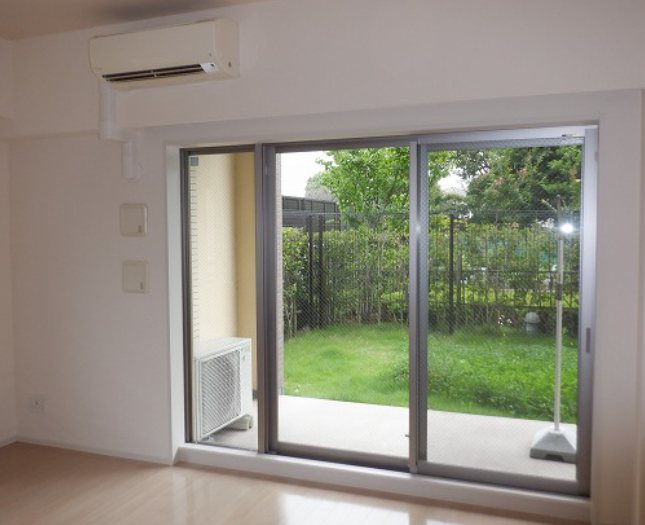 イニシア大宮日進 リビング