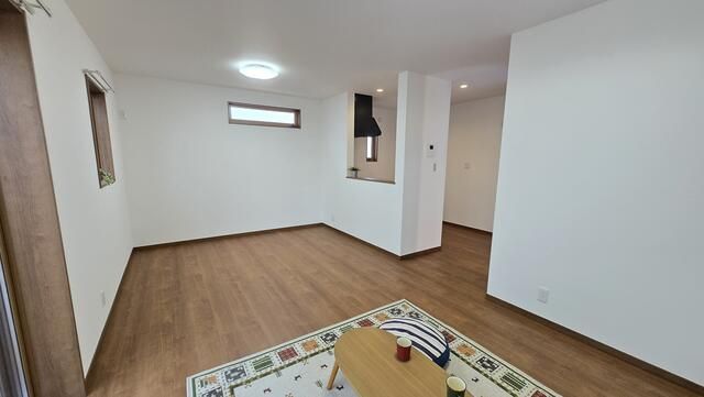 エナ　クレール リビング