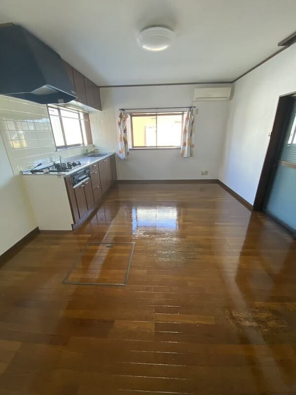 見沼区御蔵戸建 リビング