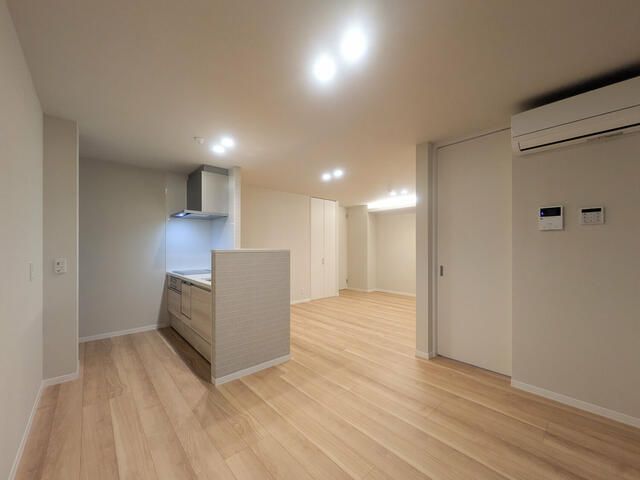 ノエル盆栽陸橋 リビング