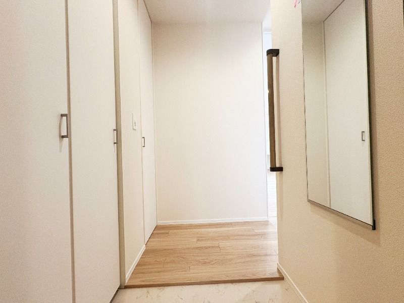 イル・ラシーヌⅣ 玄関