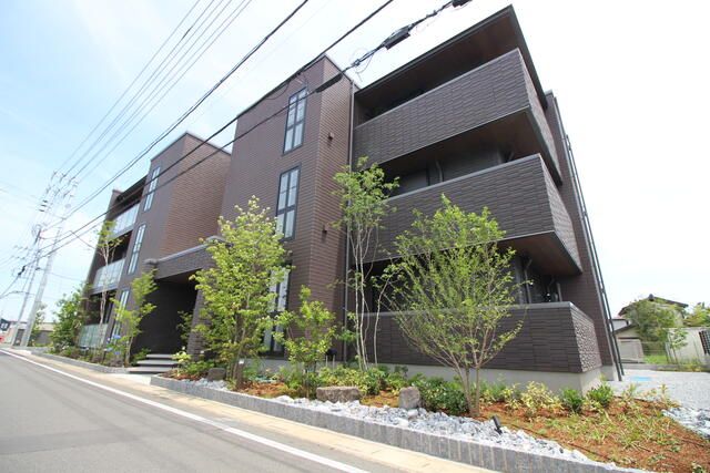 ノエル盆栽陸橋 303号室 外観