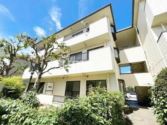 サンブライト 301号室 外観