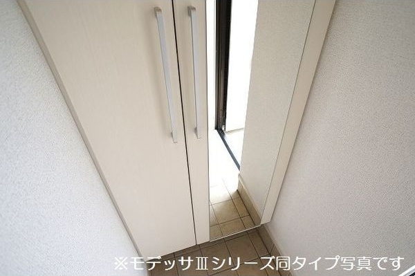 コンフォーティア 玄関