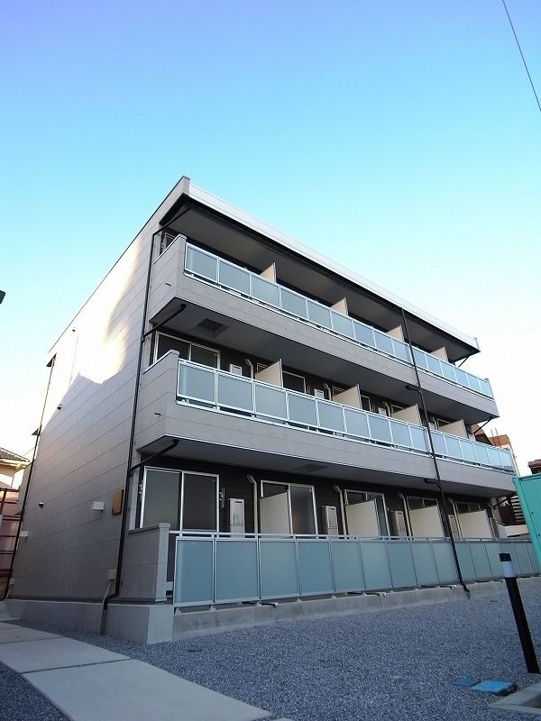 リブリ・アデーレ 305号室 外観