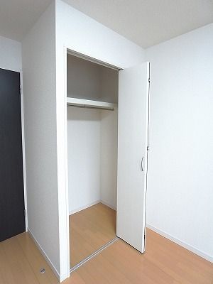 リブリ・アデーレ その他5