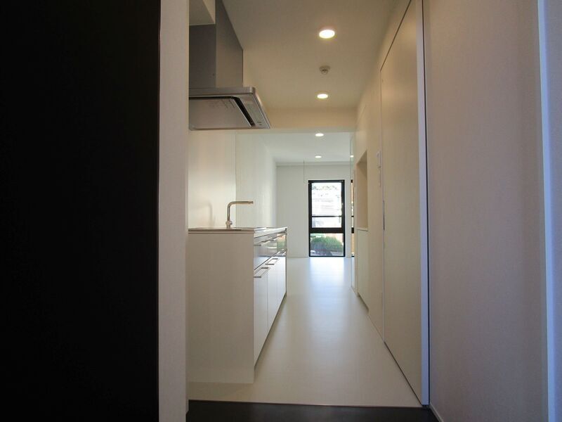 ゼルコヴァ 玄関