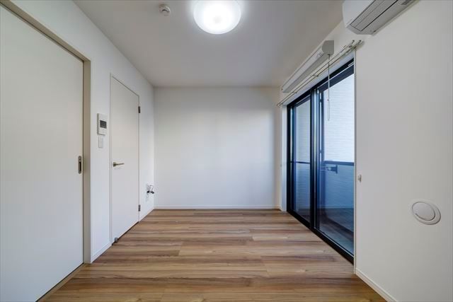 CRASTINE植竹町(クラスティーネウエタケチョウ) 玄関