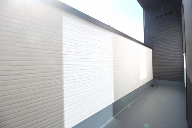 今羽町戸建貸家 ベランダ