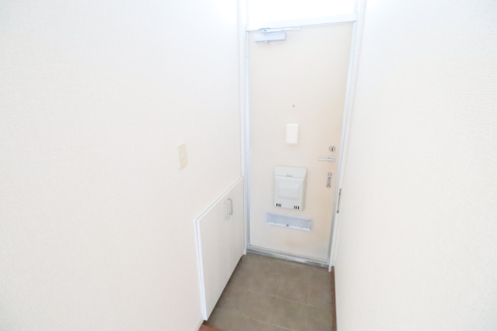 メゾンドネージュ№12 玄関