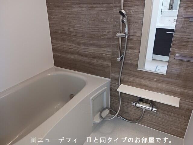 フローラル　グレイス 風呂画像