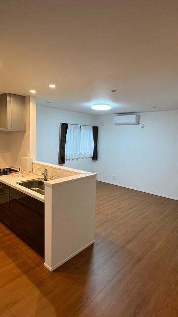 針ヶ谷戸建て リビング