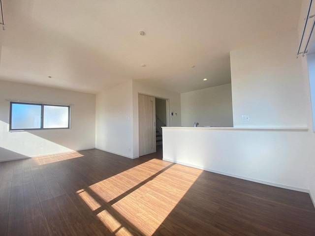 Ｓｕｍａｉ－ｔｏさいたま市岩槻区本町０１ リビング