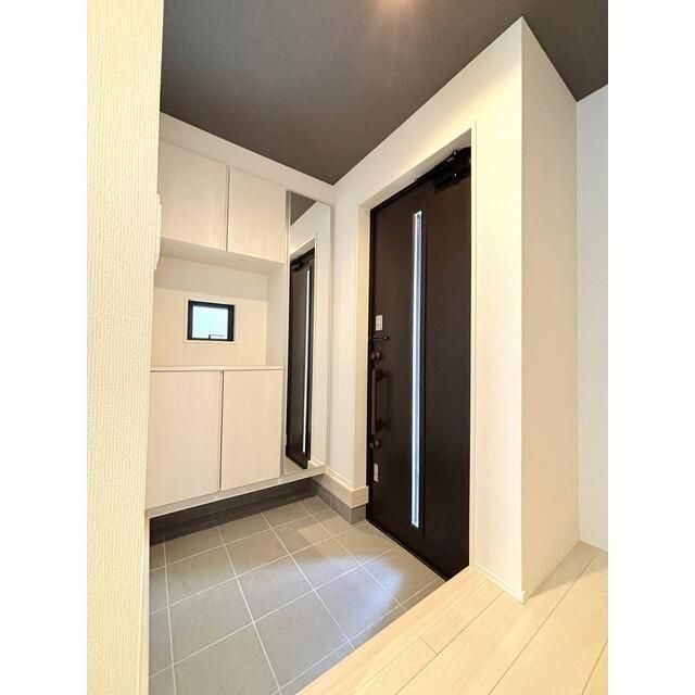 ４２７４さいたま市東大成町３期２棟２号棟 玄関