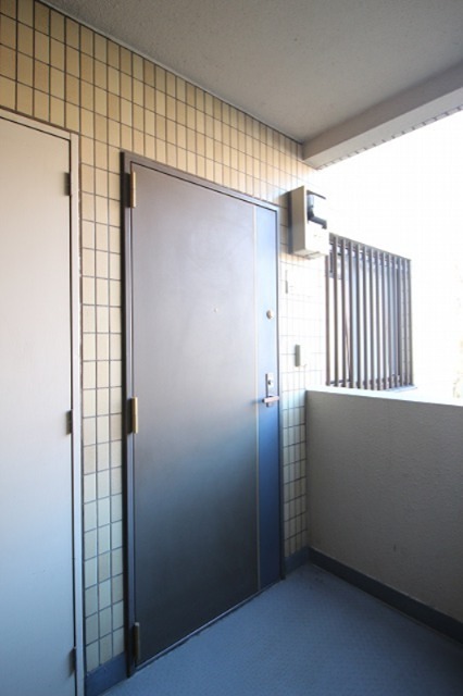 シャルマン・2 玄関